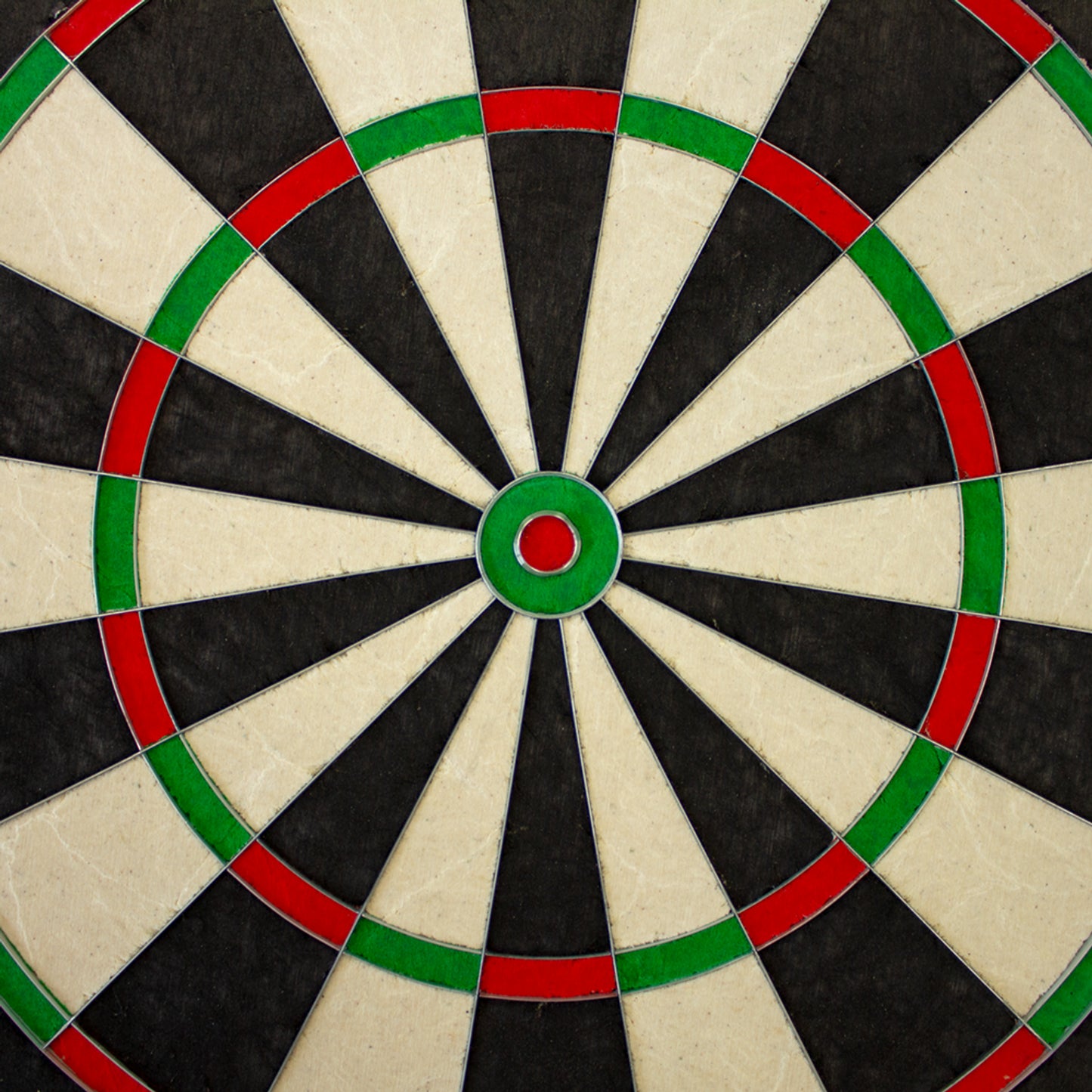 Bull's Focus II PLUS Steeldartboard